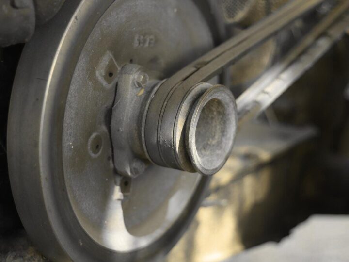 Zalety sztywnej osi w rowerze: Jak wpływa na jazdę i bezpieczeństwo